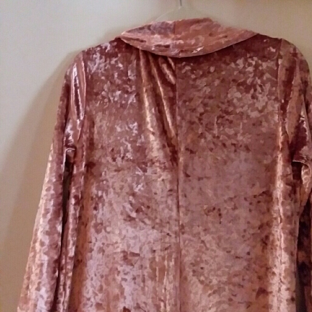 SOLD IN OTHER LISTING HERE. 3/4 sleeve Rose - Picture 4 of 8